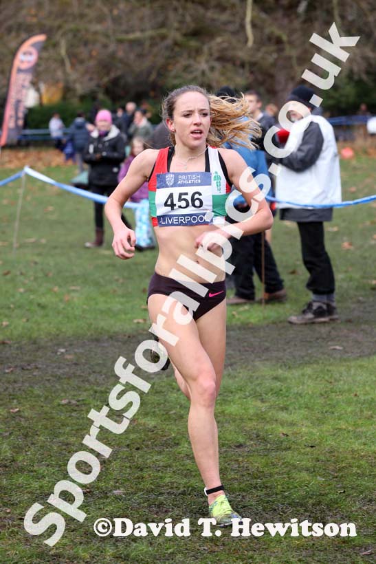 Emelia Gorecka  and her way to victory in the under-20s, under-17 and under-20 womens Liverpool Cross Challenge. David T. Hewitson/Sports for All Pics